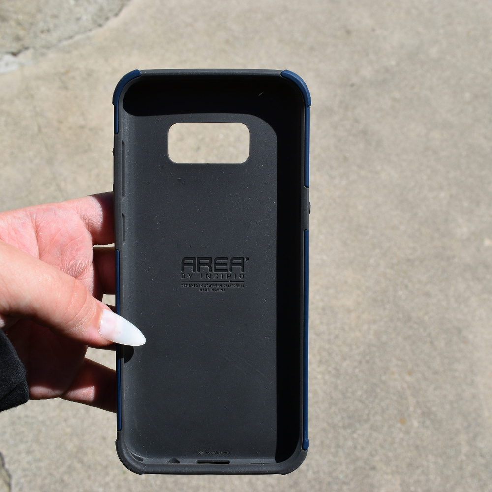 Phone case - Picture 2 of 7